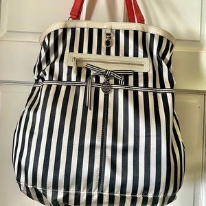 Henri Bendel reversible purse
